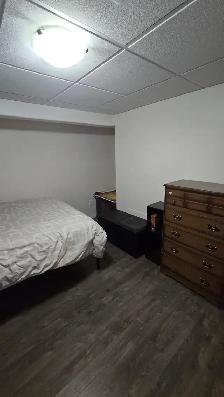 Bright 2 bedroom basement suite - Photo 9