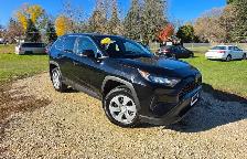 2024 Toyota Rav4 LE AWD /ACCIDENT FREE & ONE OWNER/MECHANICALLY - Photo 2