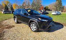 2024 Toyota Rav4 LE AWD /ACCIDENT FREE & ONE OWNER/MECHANICALLY - Photo 4