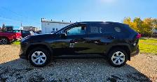 2024 Toyota Rav4 LE AWD /ACCIDENT FREE & ONE OWNER/MECHANICALLY - Photo 10