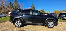 2024 Toyota Rav4 LE AWD /ACCIDENT FREE & ONE OWNER/MECHANICALLY - Photo 11