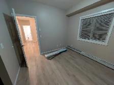 3 Bed 2 Bath Condo for rent, Move In now - Photo 5