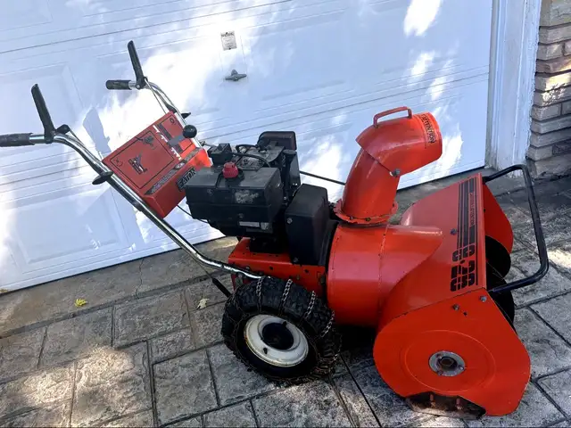 Eaton 8-26 Snowblower – 8 HP – 26' Two-Stage – Electric Start