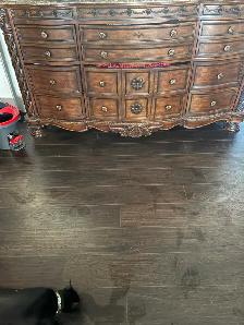 King size bedroom set lightly used /like new for sale . - Photo 6