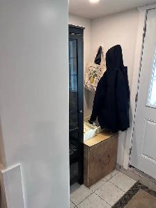 Bachelor Apartment with Private Entrance and In-Unit l - Photo 8