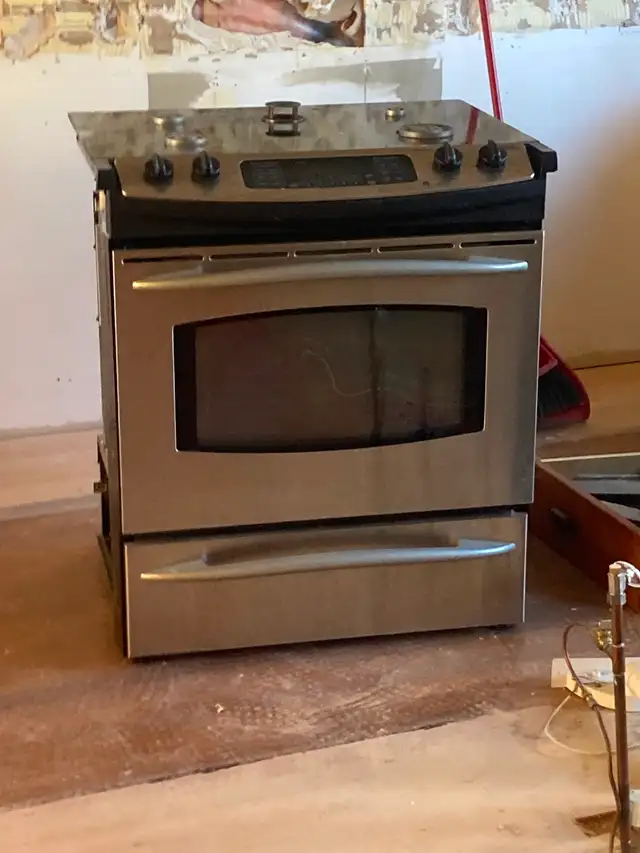 Gas stove kitchenaid 100 OBO