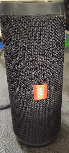 JBL Flip 5 Portable Bluetooth Speaker