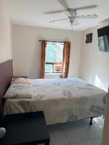 LARGE FURNISHED ROOM DOWNTOWN TORONTO - Photo 2