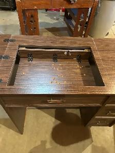 sewing desk - Photo 2