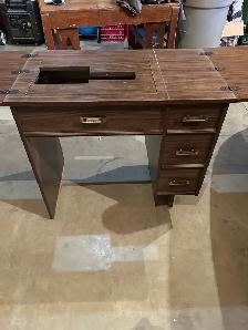 sewing desk - Photo 3
