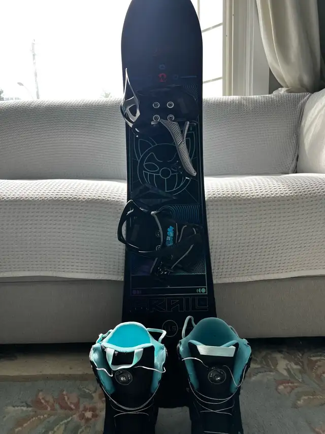 Snowboarding, Binders, and Shoe (2k)