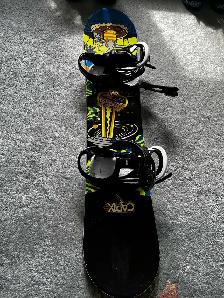 Snowboard, Binders, Shoe size 5k - Photo 2