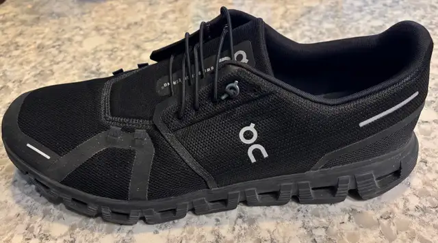 On Cloud 6 Men’s Running Shoes, Sneakers, Runners. Size 13 NEW!
