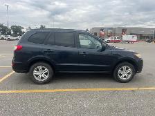 2012 Hyundia Sante Fe AWD - Photo 4