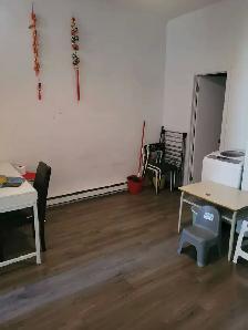 Downtown Sunny Room For Rent, Available Now - Photo 4