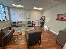 500sf - Office/Service Space: $1,395/Mo   HST Utilities Included - Photo 2