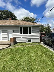 26-105 Bright apartment on a quiet Dartmouth Street