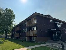 1 Month Free! Pet-Friendly 3rd Floor Living on Michener Hill!