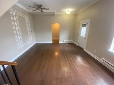 CARNOEVAR HOUSE -1 BDRM Suite Available Now! - Photo 4