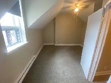 CARNOEVAR HOUSE -1 BDRM Suite Available Now! - Photo 7