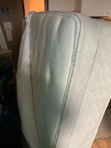 Queen Size bed and frame - Photo 2