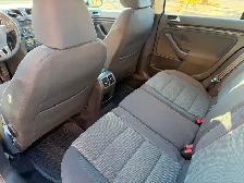 2010 Golf Wagon 2.5 L 146000 kmDealer Serviced - Photo 7