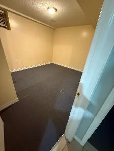 Basment for rent - Photo 3