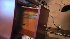 Cherry wood office desk with matching file cabinet - Photo 3