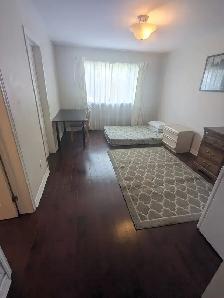 Master bedroom with private bathroom in Barrhaven. ASAP - Photo 2
