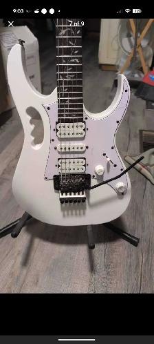 Ibanez Jem Jr. - Photo 7
