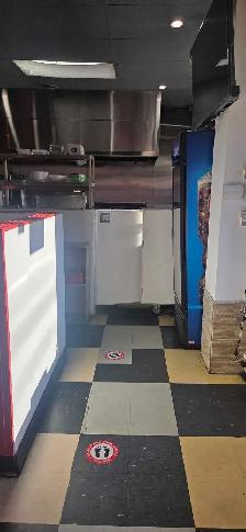 pappou souvlaki restaurant - Photo 3