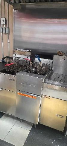 pappou souvlaki restaurant - Photo 8