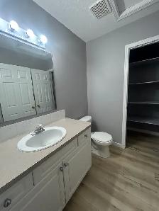 2 Bedroom TownHouse Sylvan Lake - Photo 4