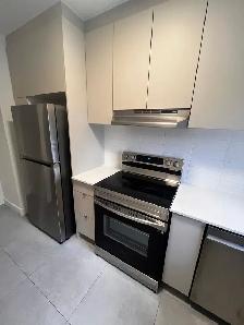 Furnished 3 1/2 metro SNOWDONAVAILABLE NOW - Photo 6
