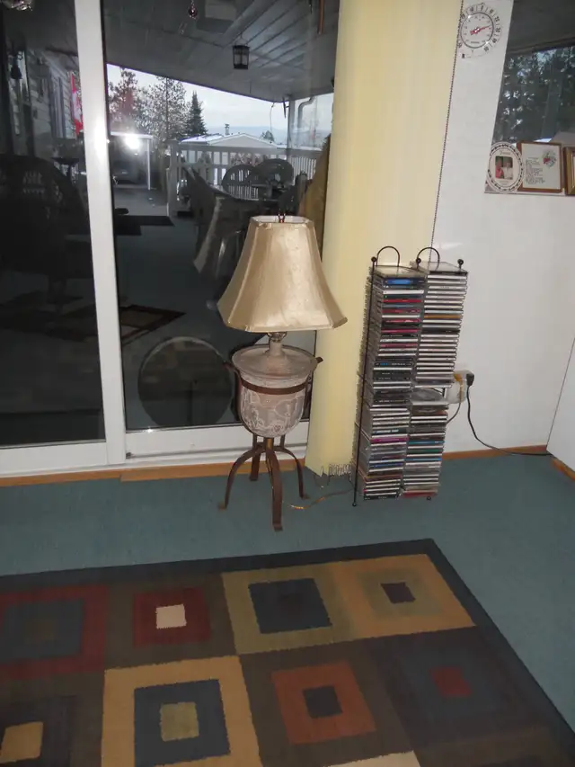VERY UNIQUE CUSTOM FLOOR/TABLE LAMP
