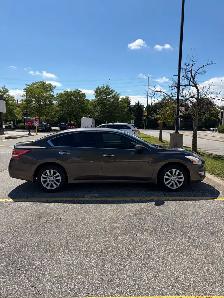selling Car - Photo 3