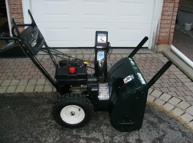 Mastercraft Snowblower 27in fully serviced starts first pull