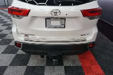 2019 Toyota Highlander XLE AWD 7 PASSAGERS - CUIR TOIT - GPS NAV - Photo 11