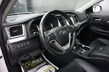 2019 Toyota Highlander XLE AWD 7 PASSAGERS - CUIR TOIT - GPS NAV - Photo 17