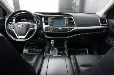 2019 Toyota Highlander XLE AWD 7 PASSAGERS - CUIR TOIT - GPS NAV - Photo 18