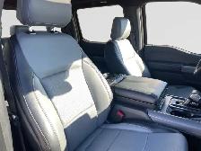 2024 Ford F-150 Lightning LARIAT SuperCrew - Photo 12