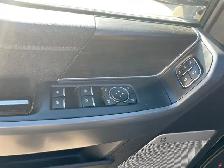 2024 Ford F-150 Lightning LARIAT SuperCrew - Photo 17