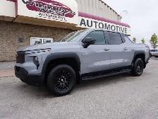 2025 Chevrolet Silverado EV IMMACULATE- - EXCELLENT HISTORY - - - Photo 4