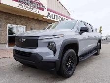 2025 Chevrolet Silverado EV IMMACULATE- - EXCELLENT HISTORY - - - Photo 5