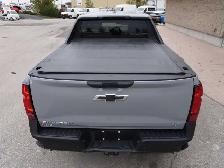 2025 Chevrolet Silverado EV IMMACULATE- - EXCELLENT HISTORY - - - Photo 12