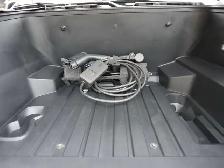 2025 Chevrolet Silverado EV IMMACULATE- - EXCELLENT HISTORY - - - Photo 20