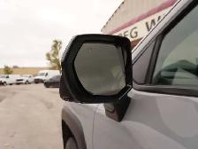 2025 Chevrolet Silverado EV IMMACULATE- - EXCELLENT HISTORY - - - Photo 21
