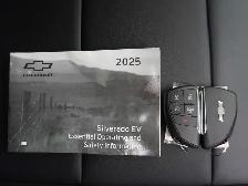 2025 Chevrolet Silverado EV IMMACULATE- - EXCELLENT HISTORY - - - Photo 45