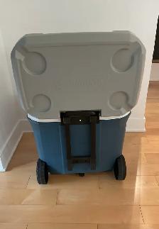 Glacière Coleman sur roue 56,7L (60QT) - Photo 3