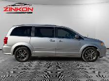 2017 Dodge Grand Caravan | CLEAN CARFAX | ONE-OWNER | BIG SCREEN - Photo 6